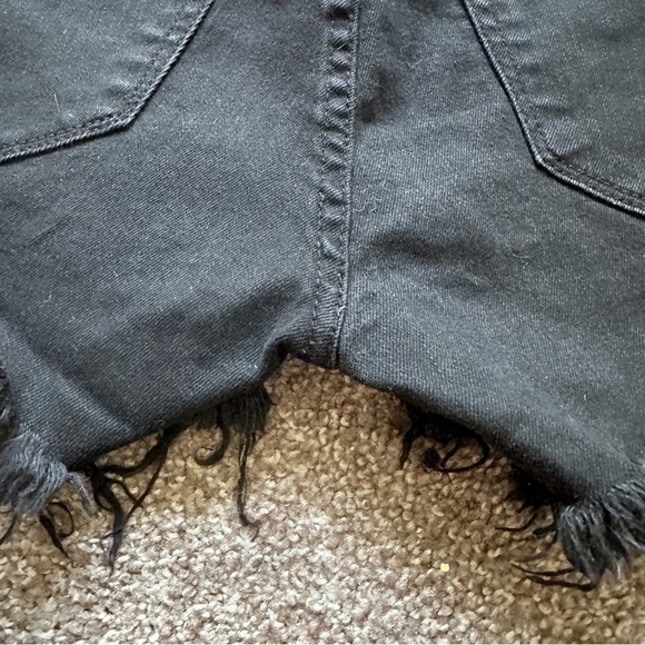 Blank NYC Black Denim Jean Shorts Frayed Hem Women’s Size 25 Grunge Summer - Picture 14 of 16